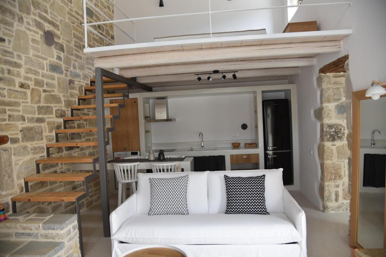Laini Luxury Suites Pombia ภายนอก รูปภาพ